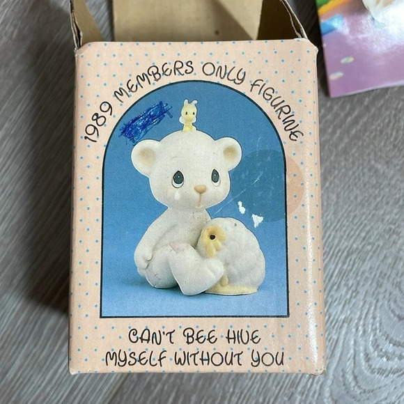 Precious Moments 1989 Members Only Figurine Can’t Bee Hive Myself Without You - Picture 8 of 10